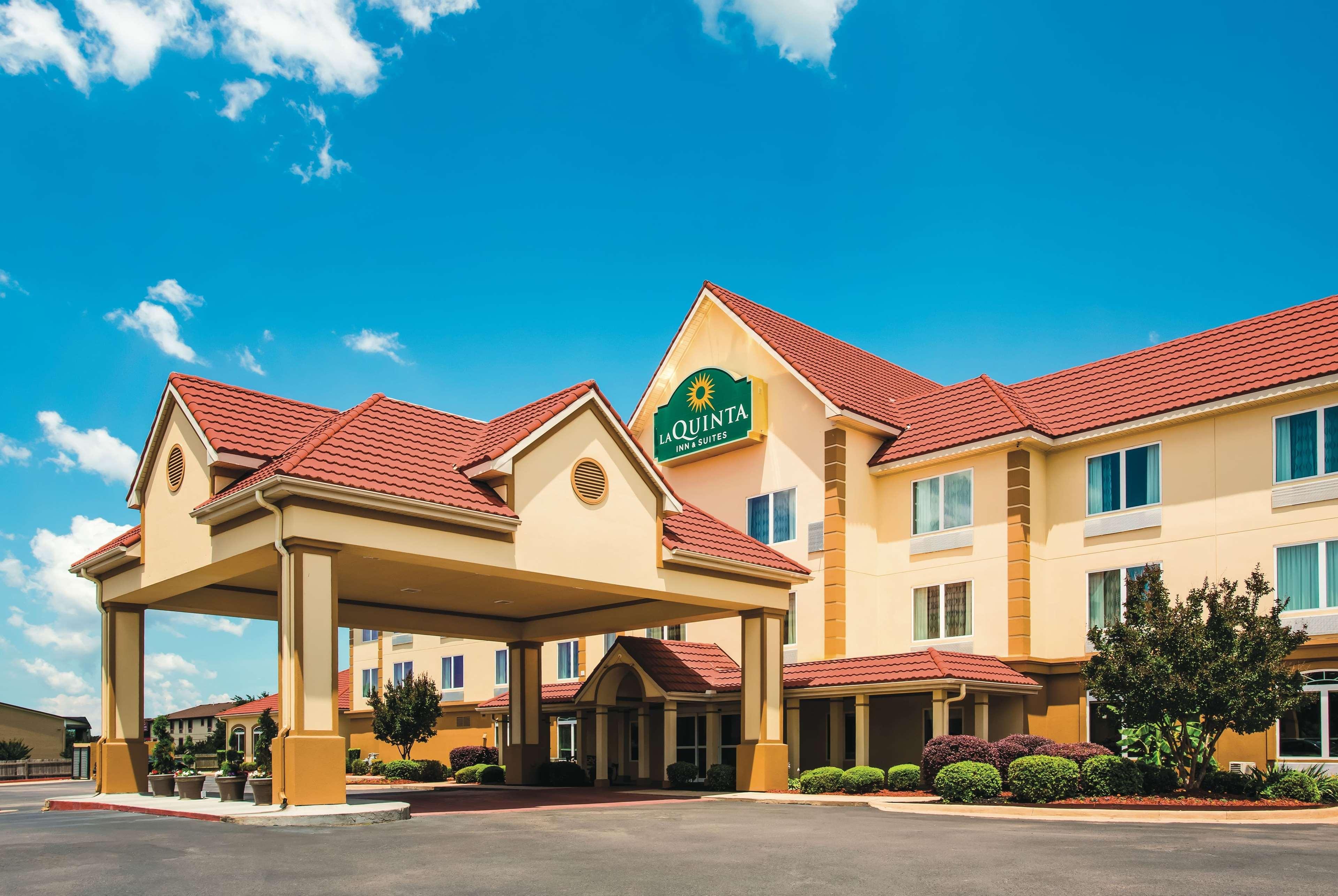 La Quinta By Wyndham Russellville Exterior photo