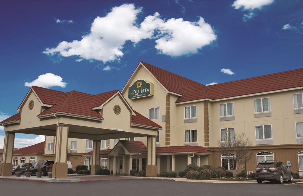 La Quinta By Wyndham Russellville Exterior photo