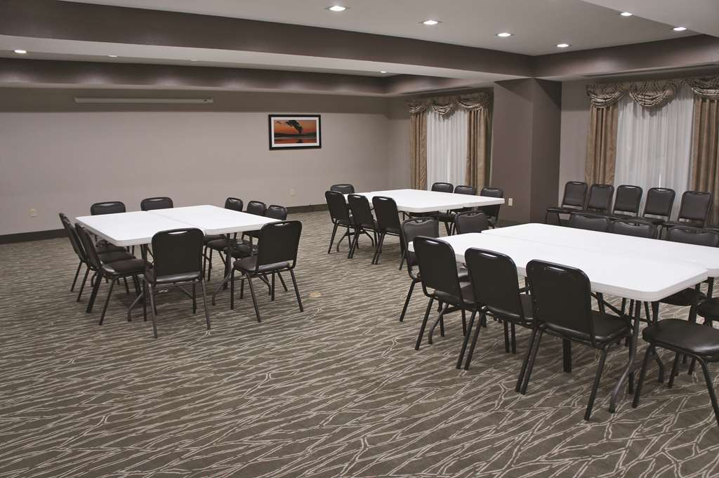 La Quinta By Wyndham Russellville Facilities photo