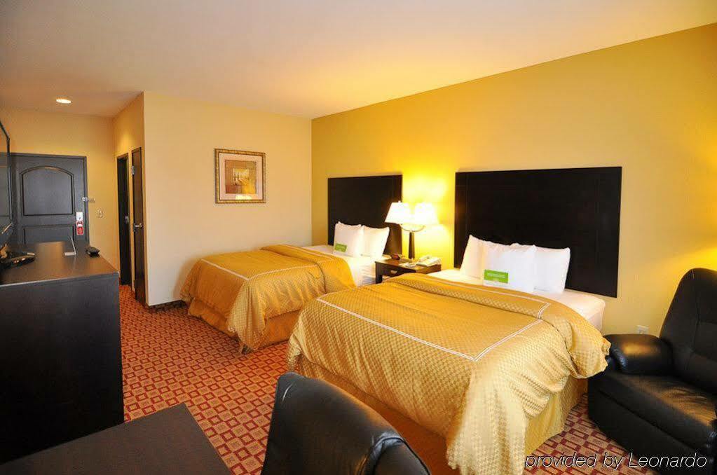 La Quinta By Wyndham Russellville Exterior photo